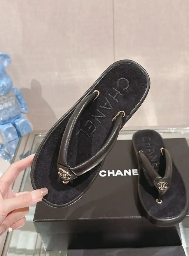 hype Chanel Slippers