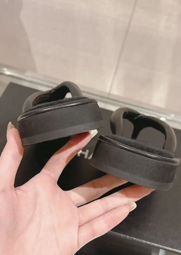 hype Chanel Slippers