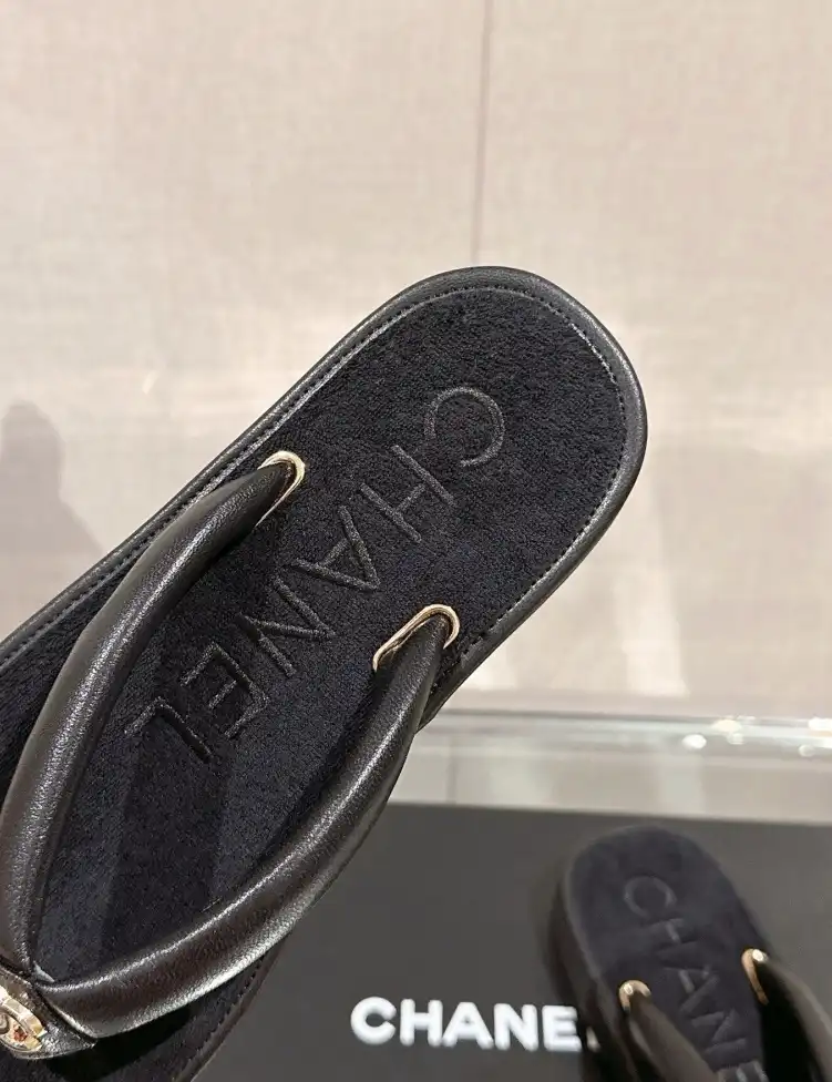 hype Chanel Slippers