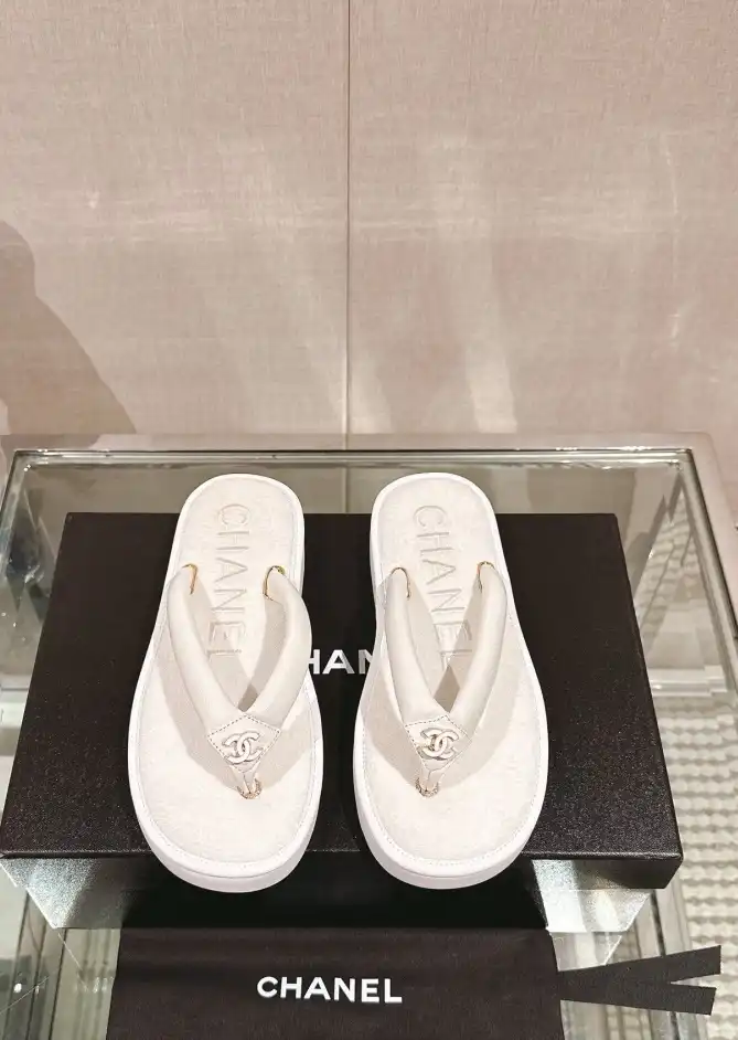 hype Chanel Slippers