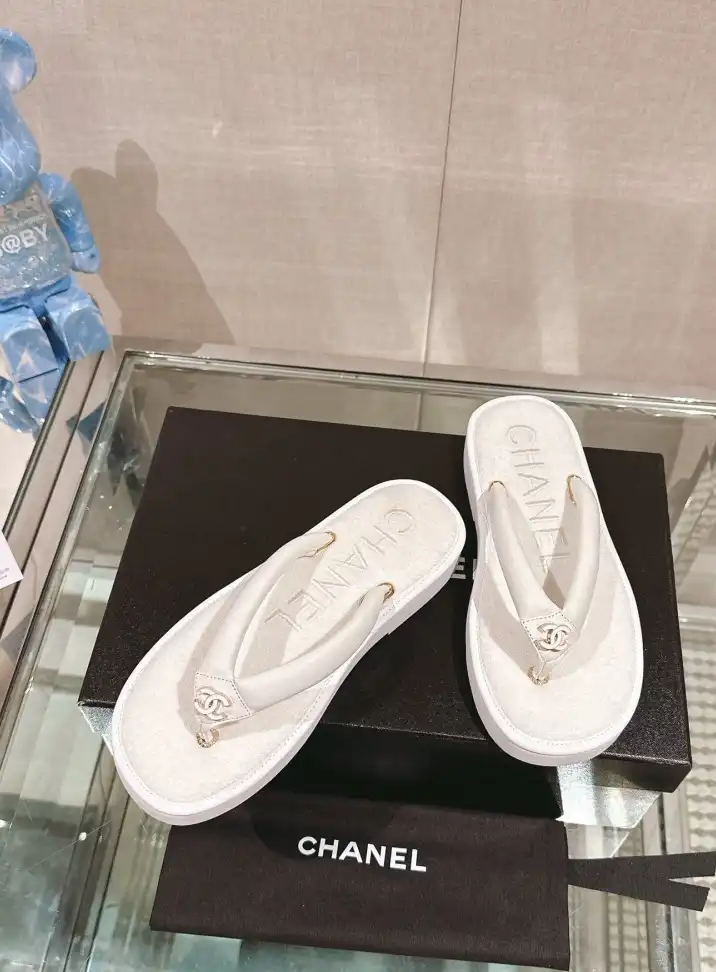 hype Chanel Slippers