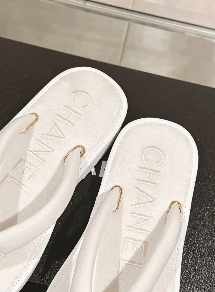 hype Chanel Slippers