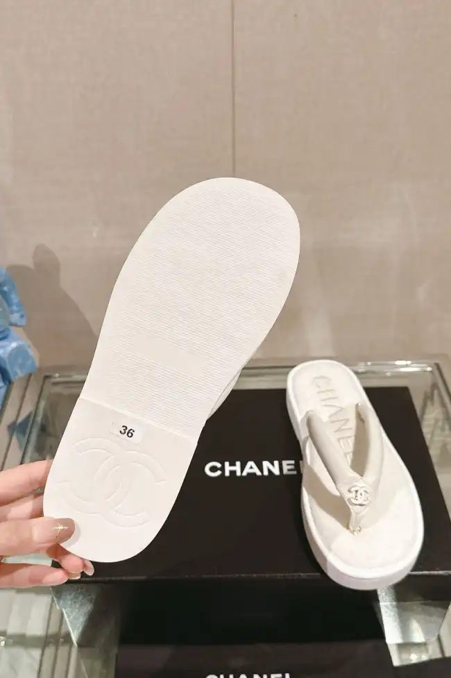 hype Chanel Slippers