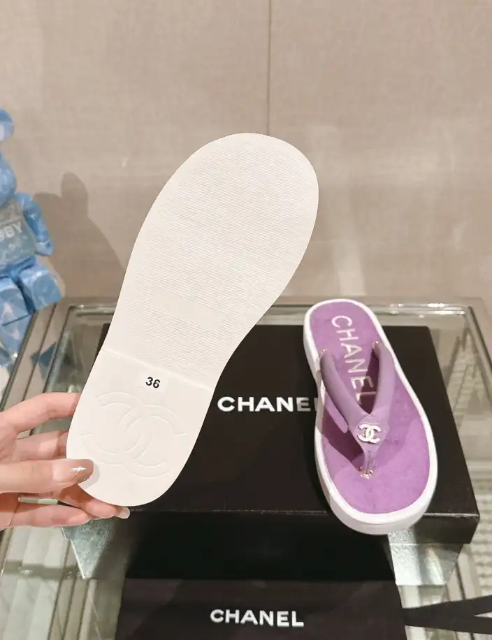 hype Chanel Slippers