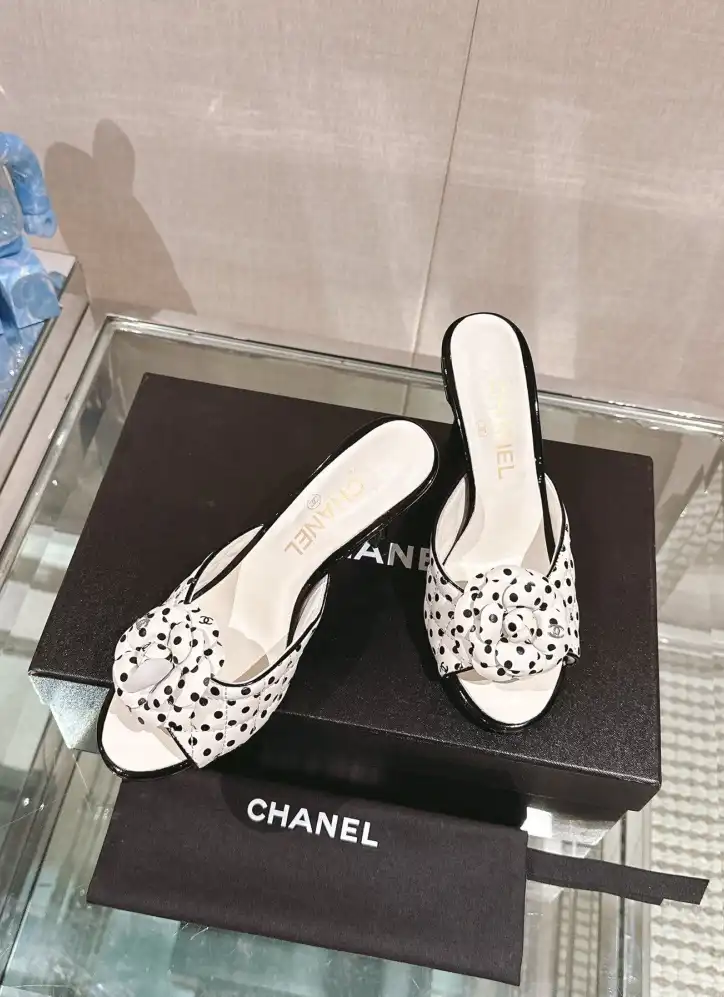 hype Chanel High Heels