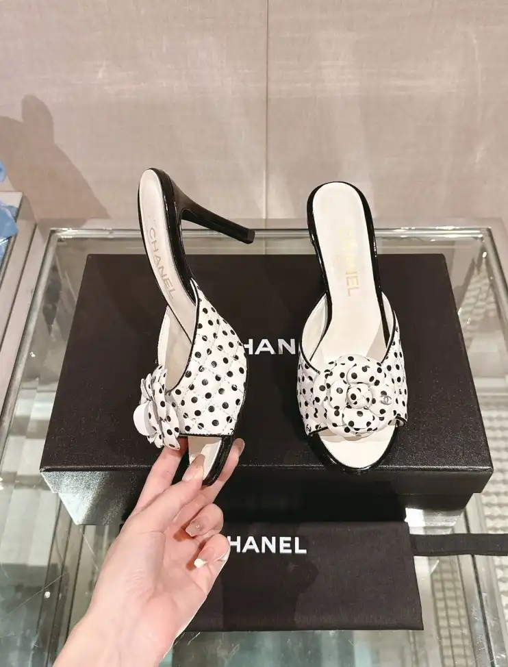 hype Chanel High Heels