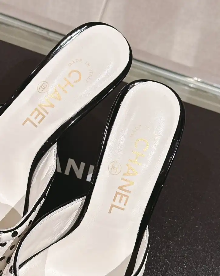 hype Chanel High Heels