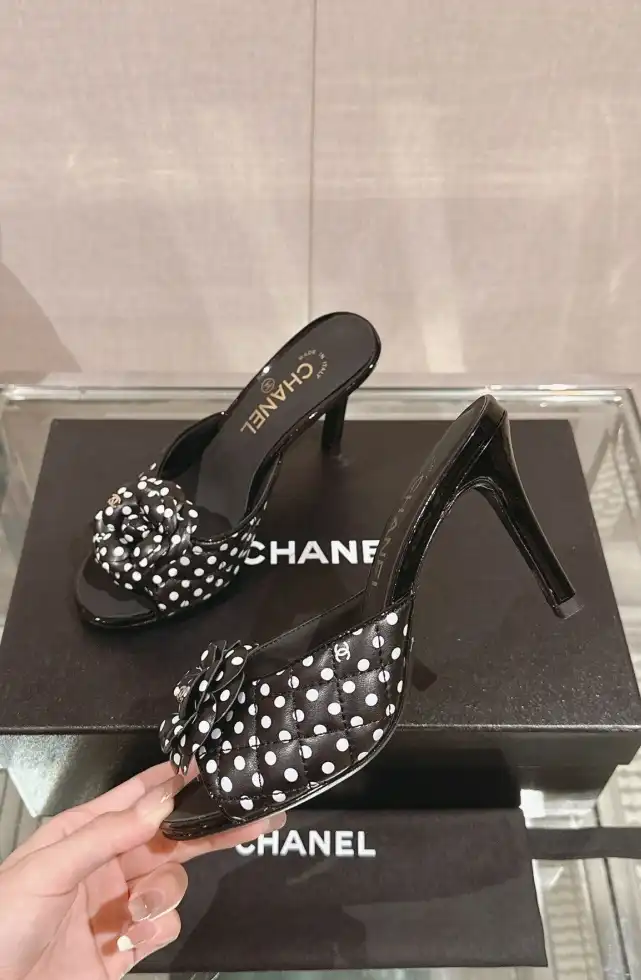 hype Chanel High Heels