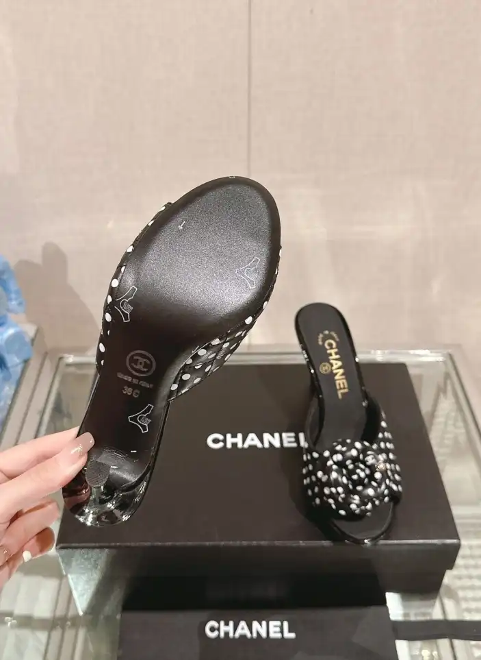 hype Chanel High Heels