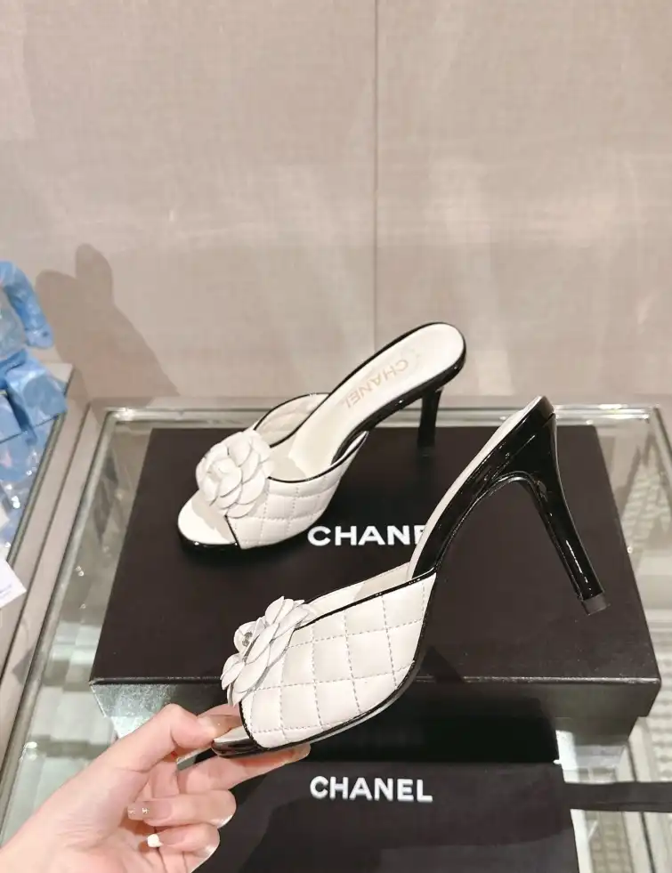 hype Chanel High Heels