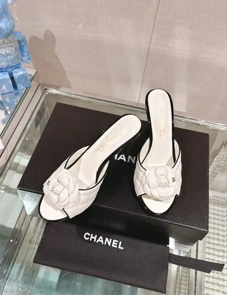 hype Chanel High Heels