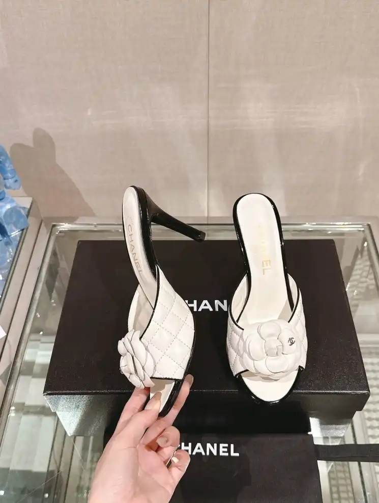 hype Chanel High Heels