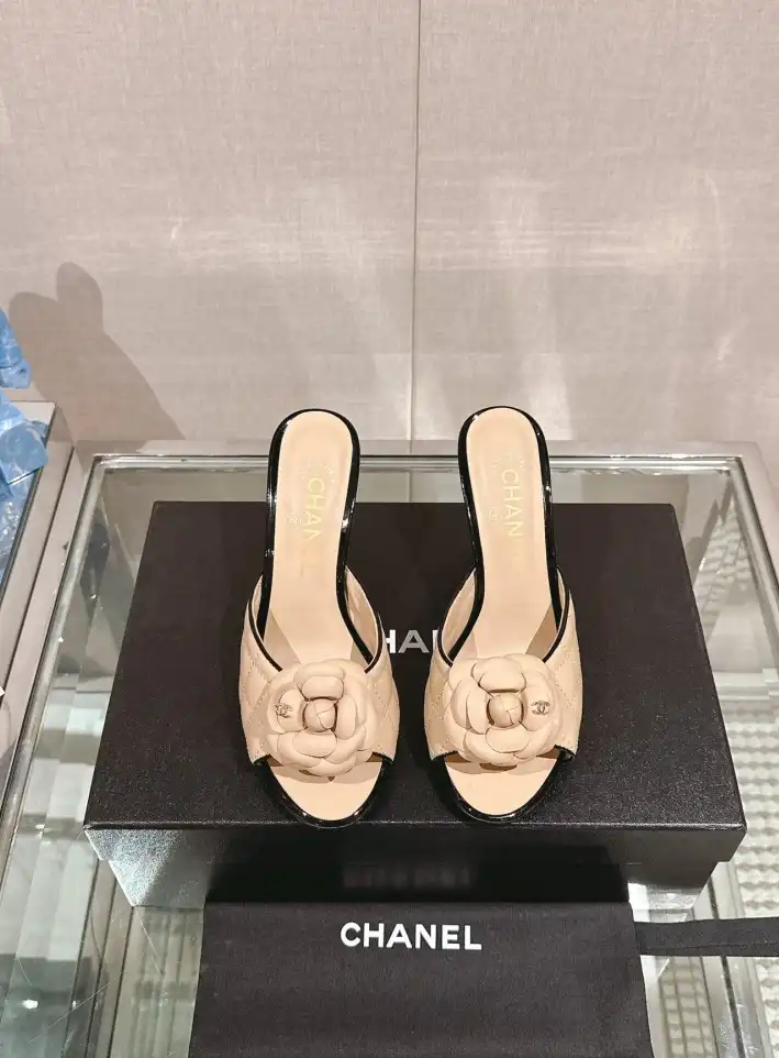 hype Chanel High Heels