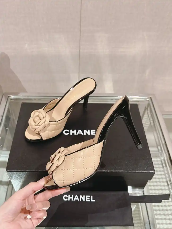 hype Chanel High Heels