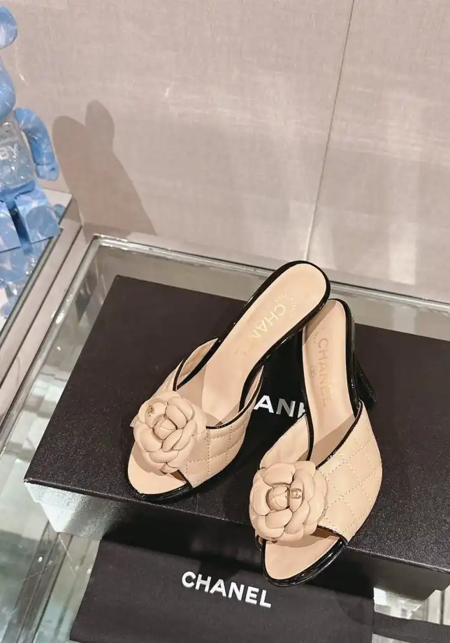 hype Chanel High Heels