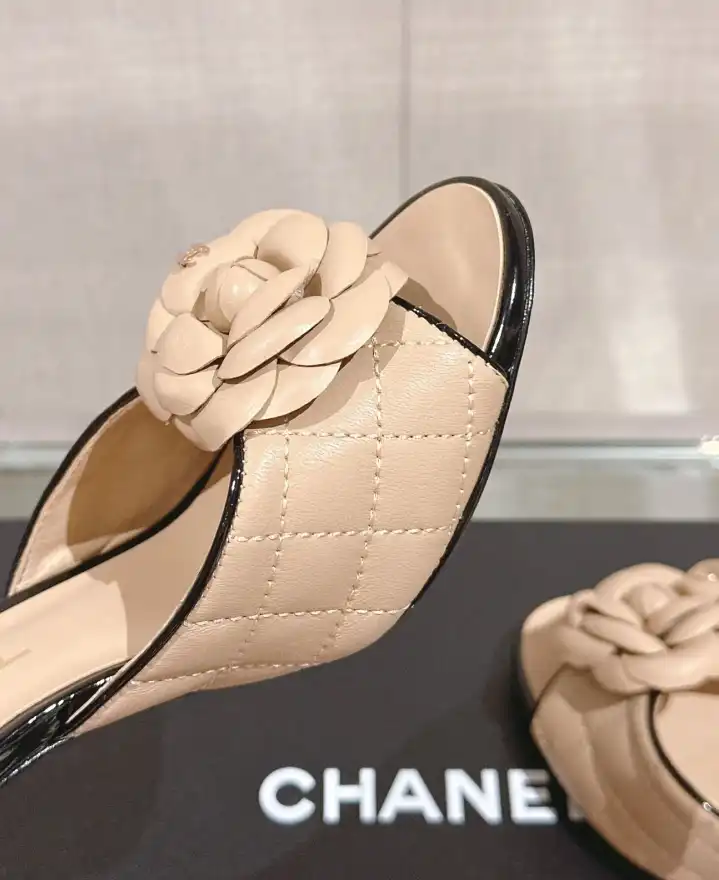 hype Chanel High Heels