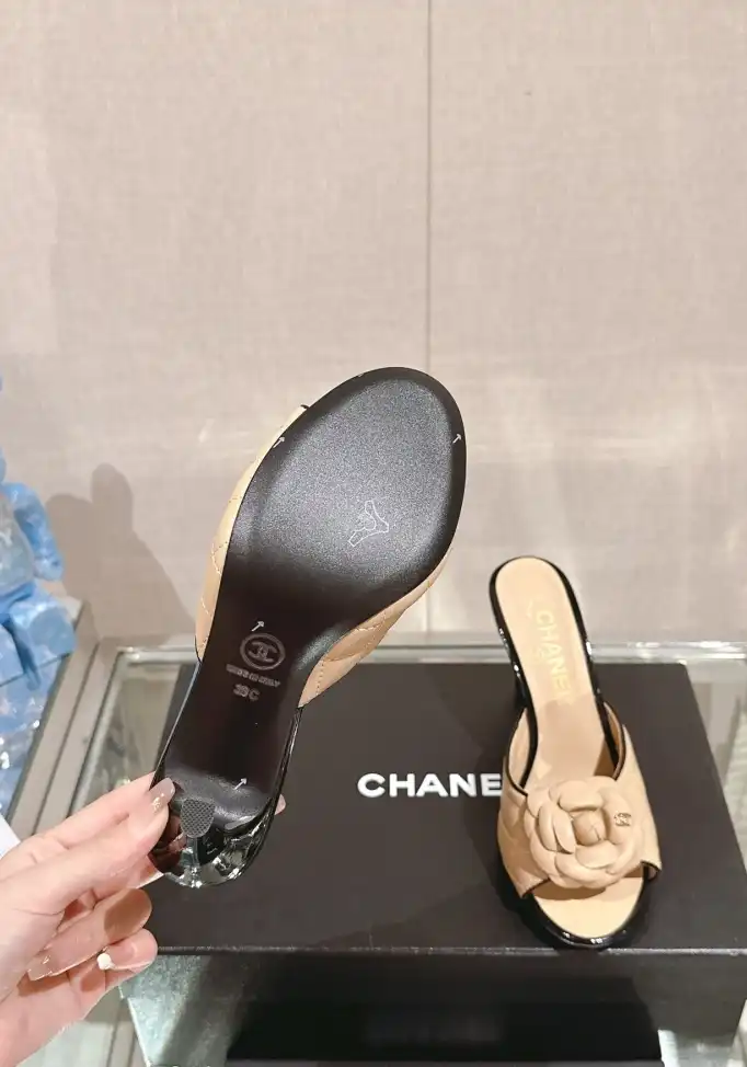 hype Chanel High Heels