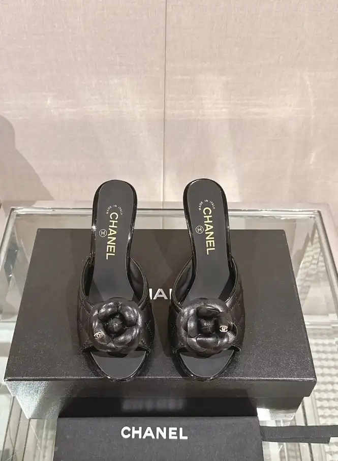 hype Chanel High Heels