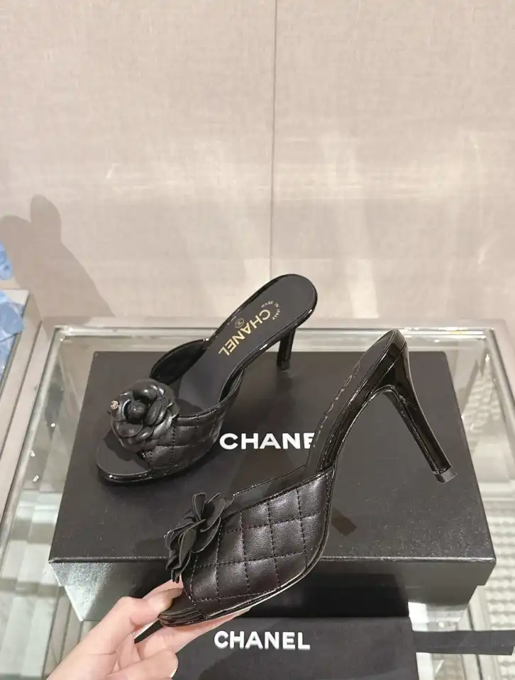 hype Chanel High Heels