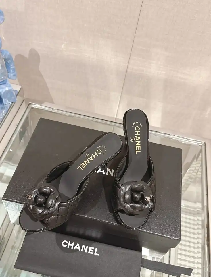 hype Chanel High Heels