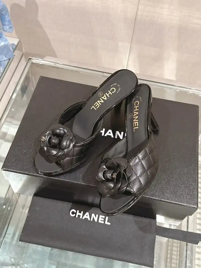 hype Chanel High Heels