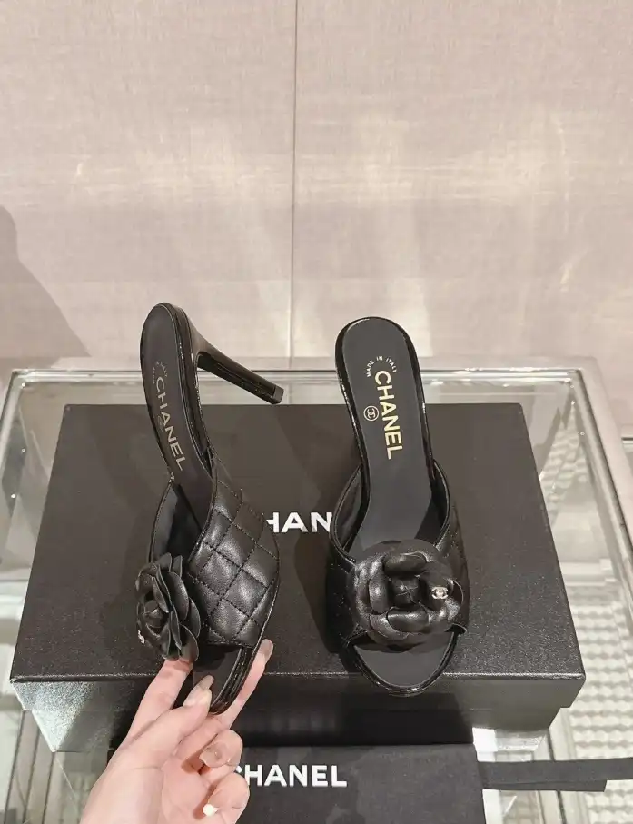 hype Chanel High Heels