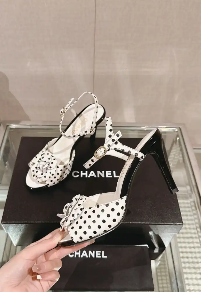 hype Chanel High Heels