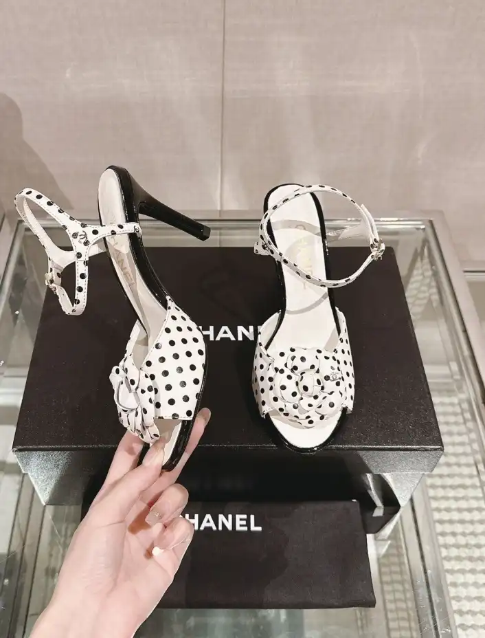 hype Chanel High Heels