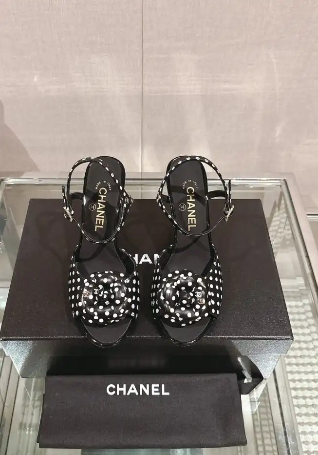 hype Chanel High Heels