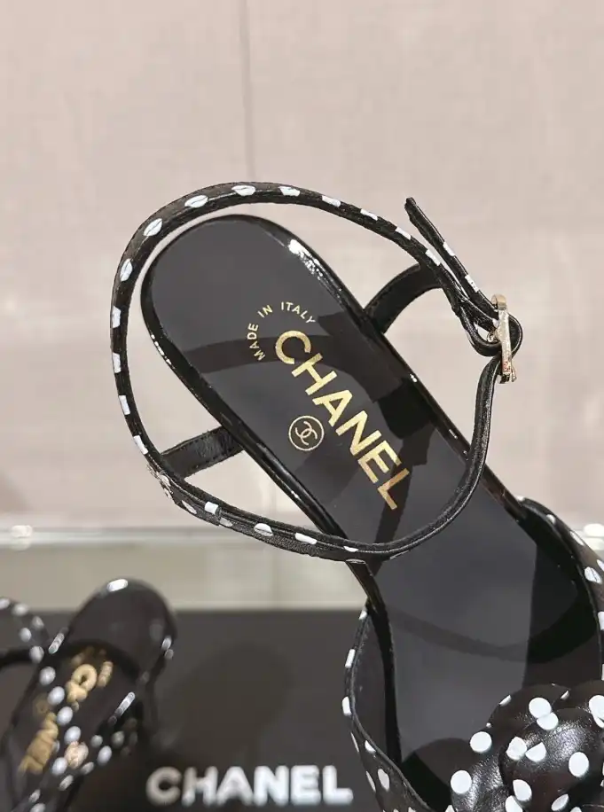 hype Chanel High Heels