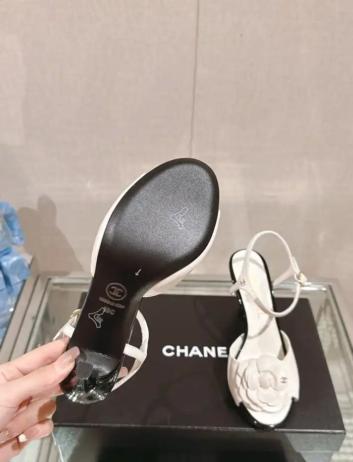 hype Chanel High Heels