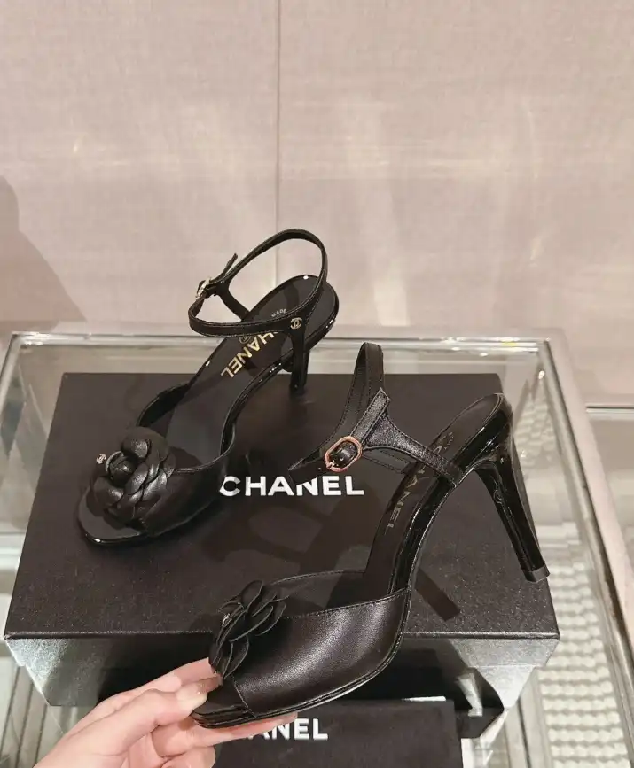 hype Chanel High Heels