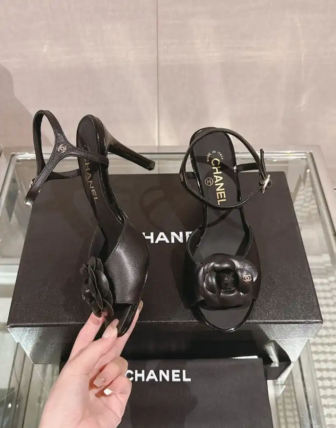 hype Chanel High Heels