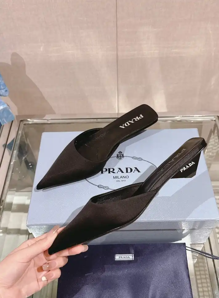 hype Prada Slippers