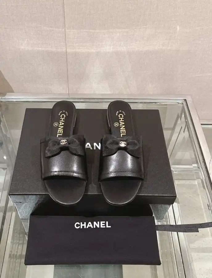 hype Chanel Slippers