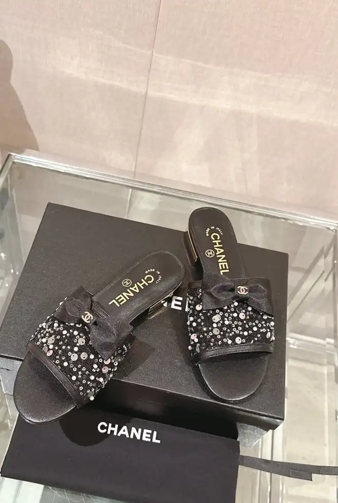 hype Chanel Slippers