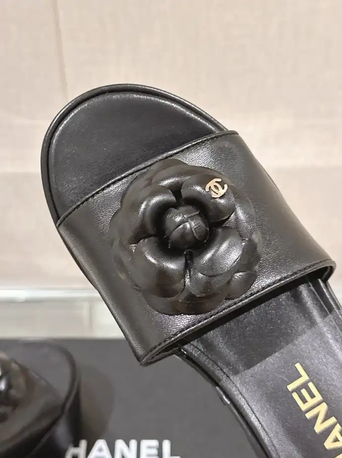 hype Chanel Slippers