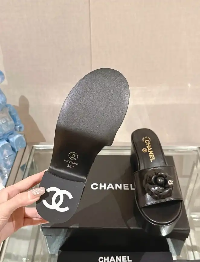 hype Chanel Slippers