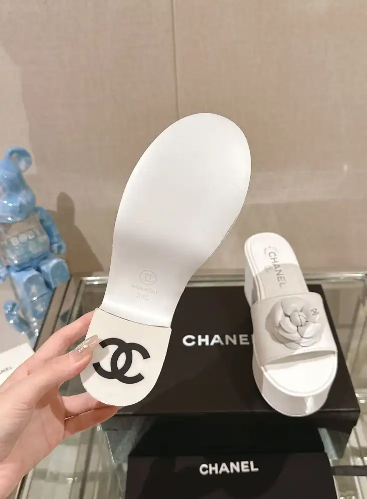 hype Chanel Slippers