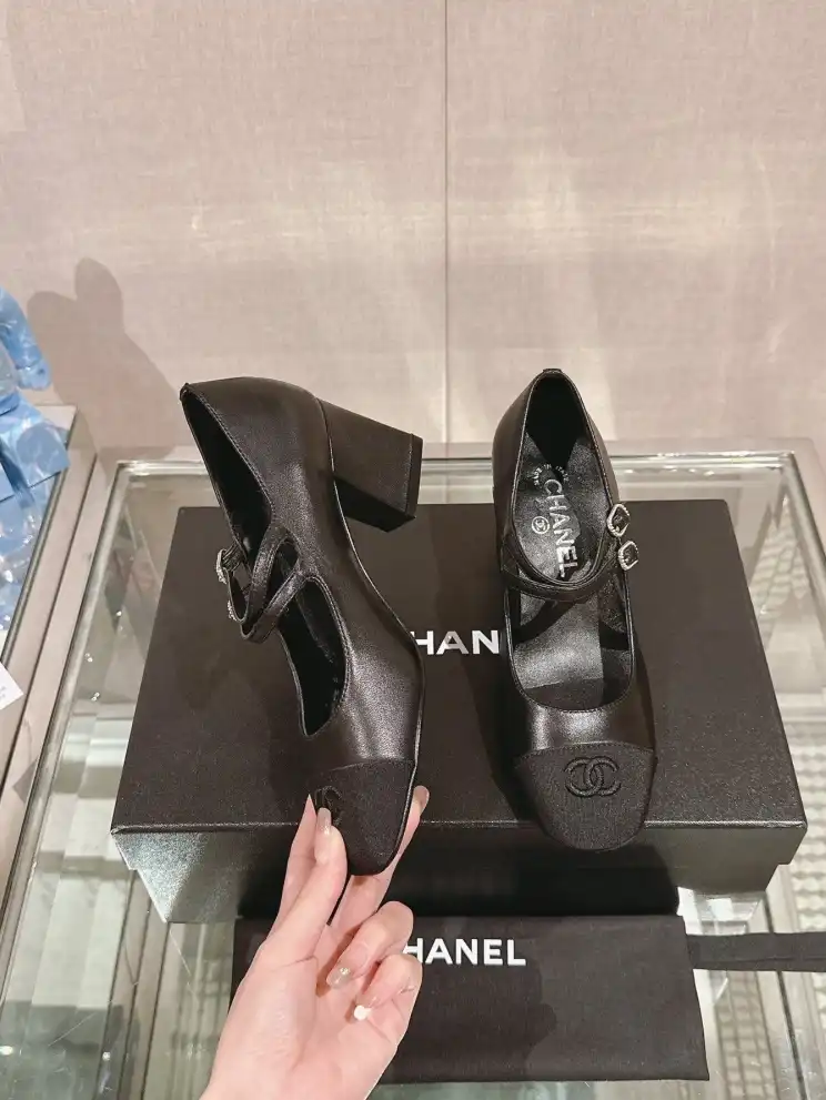 hype Chanel Slippers