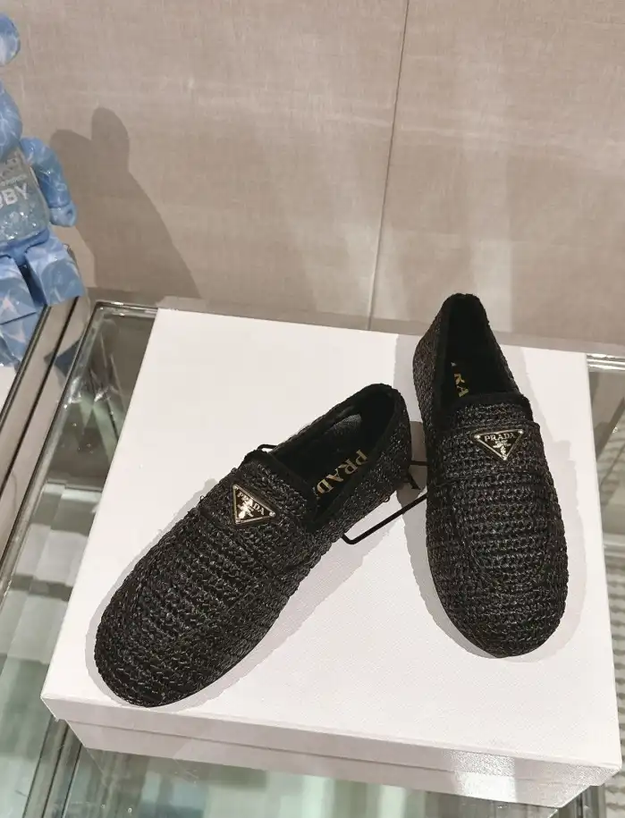 hype Prada Leather Shoes