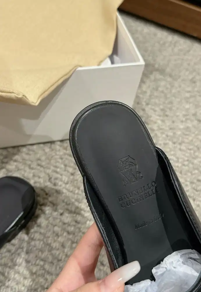 hype Chanel Slippers