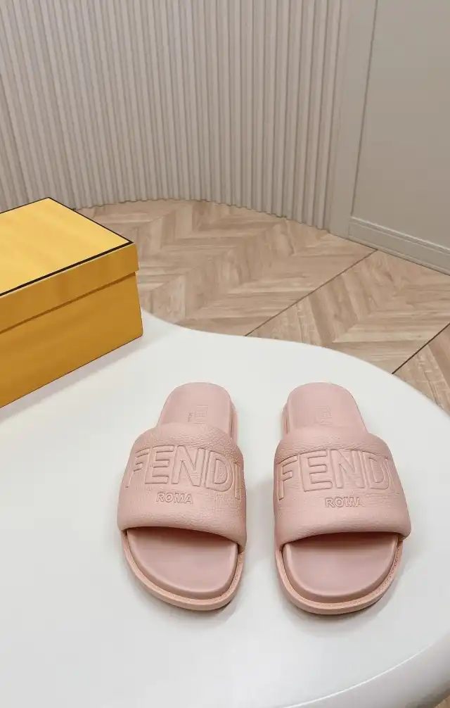 hype Fendi Slippers