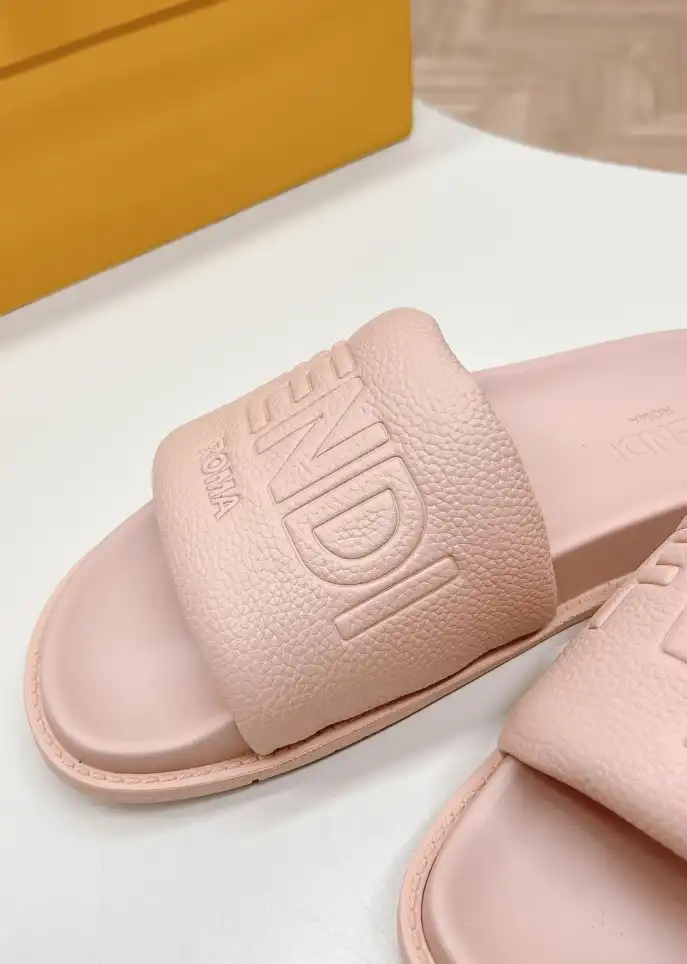 hype Fendi Slippers