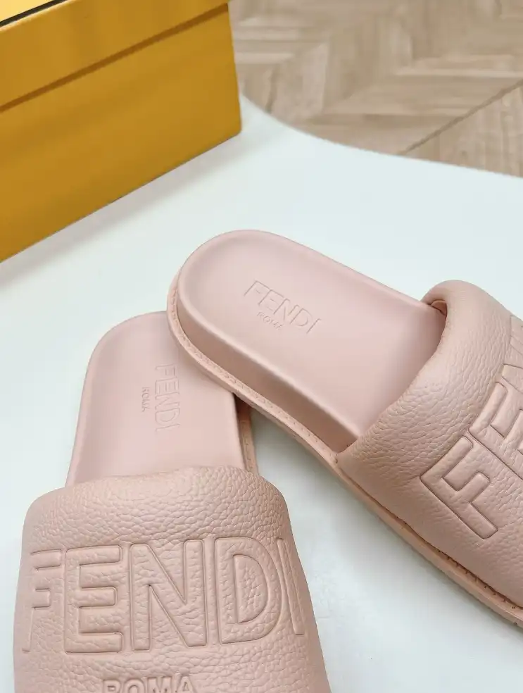 hype Fendi Slippers