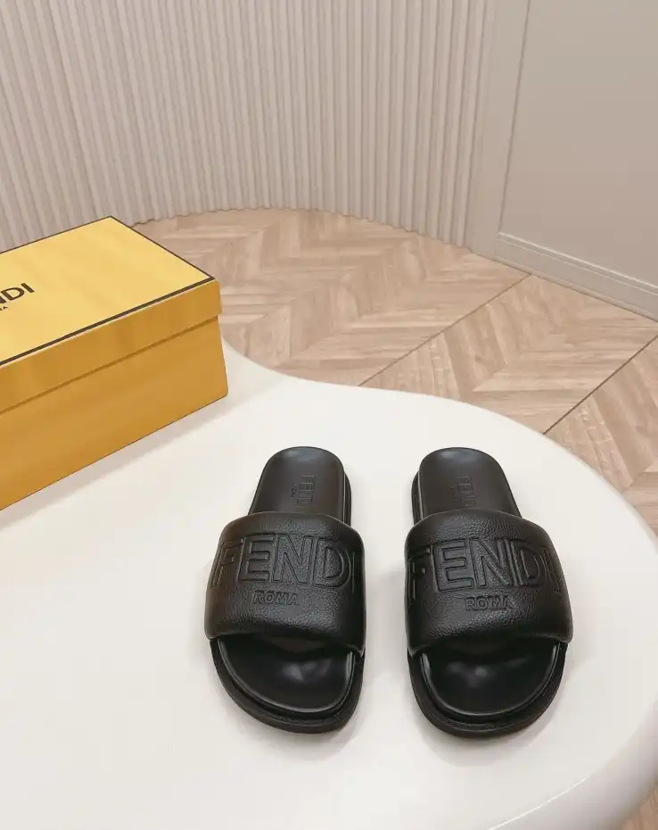 hype Fendi Slippers