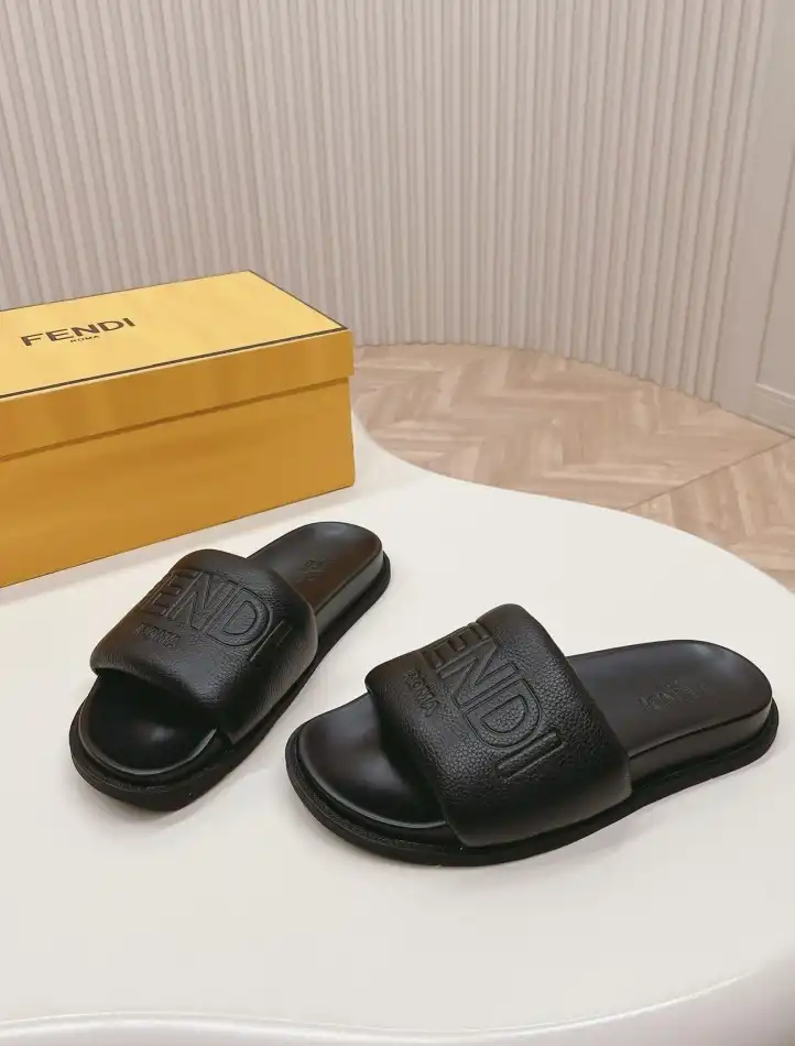 hype Fendi Slippers