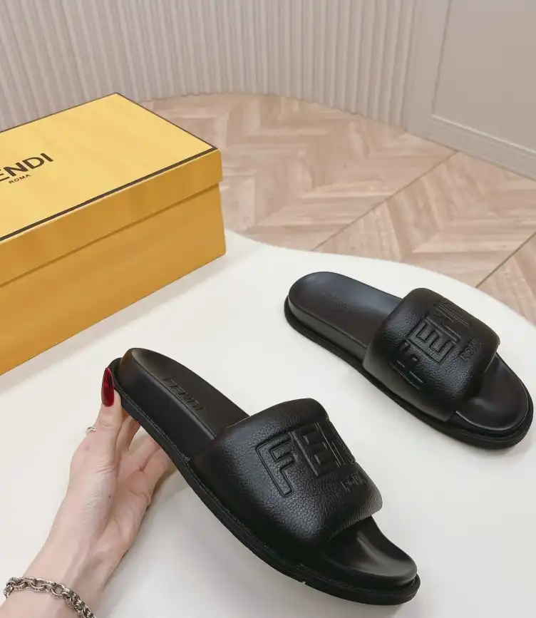 hype Fendi Slippers