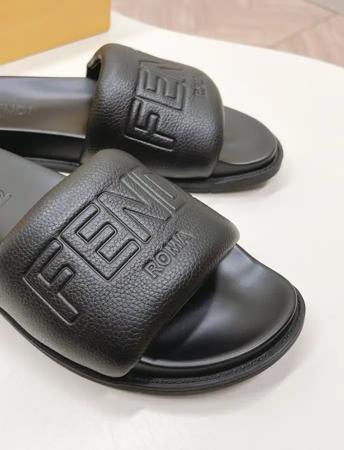 hype Fendi Slippers