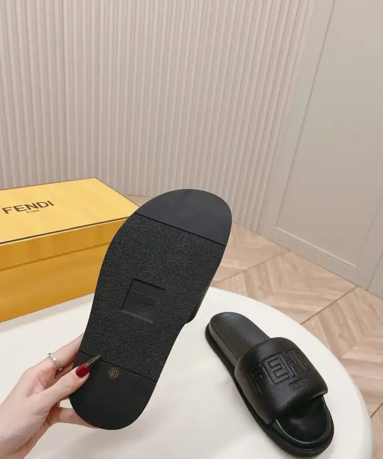 hype Fendi Slippers